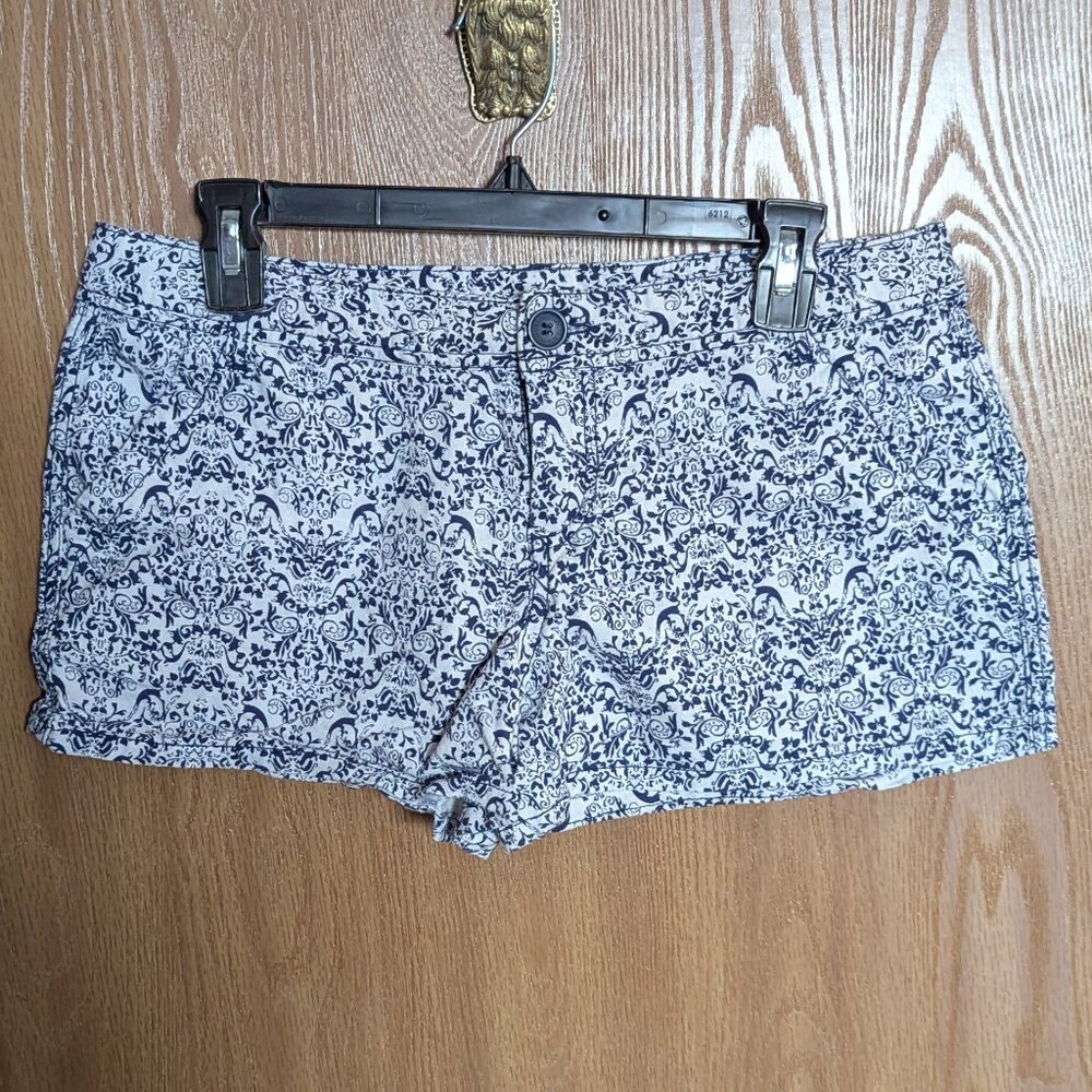 Maurices Navy and White Shorts, 7/8